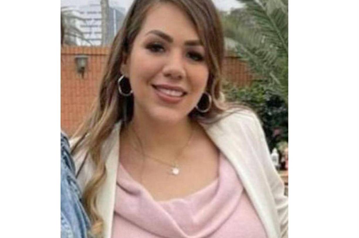 Se trata de una mujer de 30 años identificada como Gabriela Olga Sevilla Torello, quien salió el miércoles de su casa y estuvo en paradero desconocido hasta esta madrugada, cuando fue hallada sin su supuesta hija.