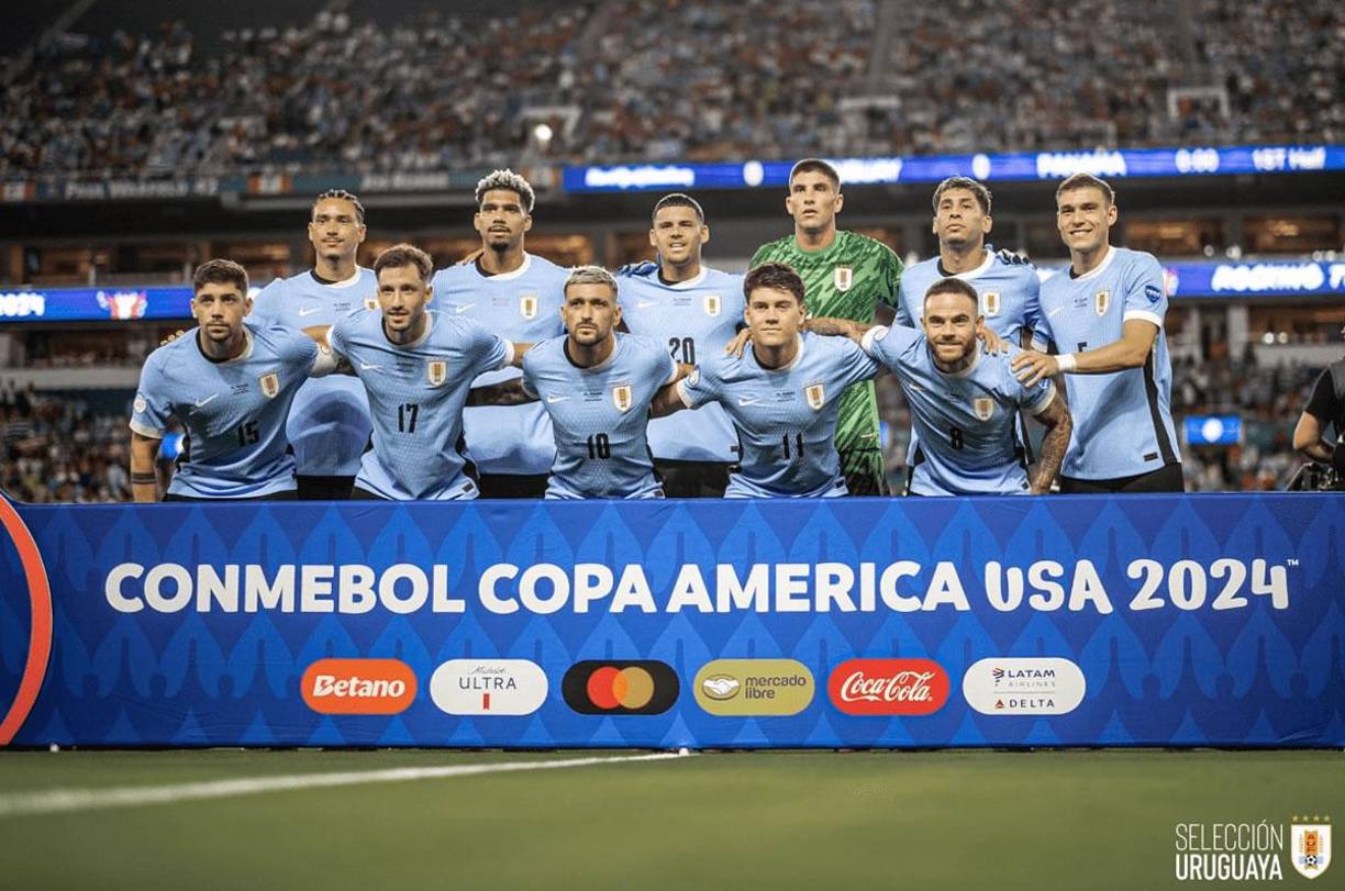 URUGUAY (11°): Los números de Marcelo Bielsa en la Celeste se van viendo reflejados. Su tercer puesto en la Copa América los deja cerca del TOP 10 con 1713 unidades. Antes de la Copa América eran 14, han logrado escalar tres casillas.