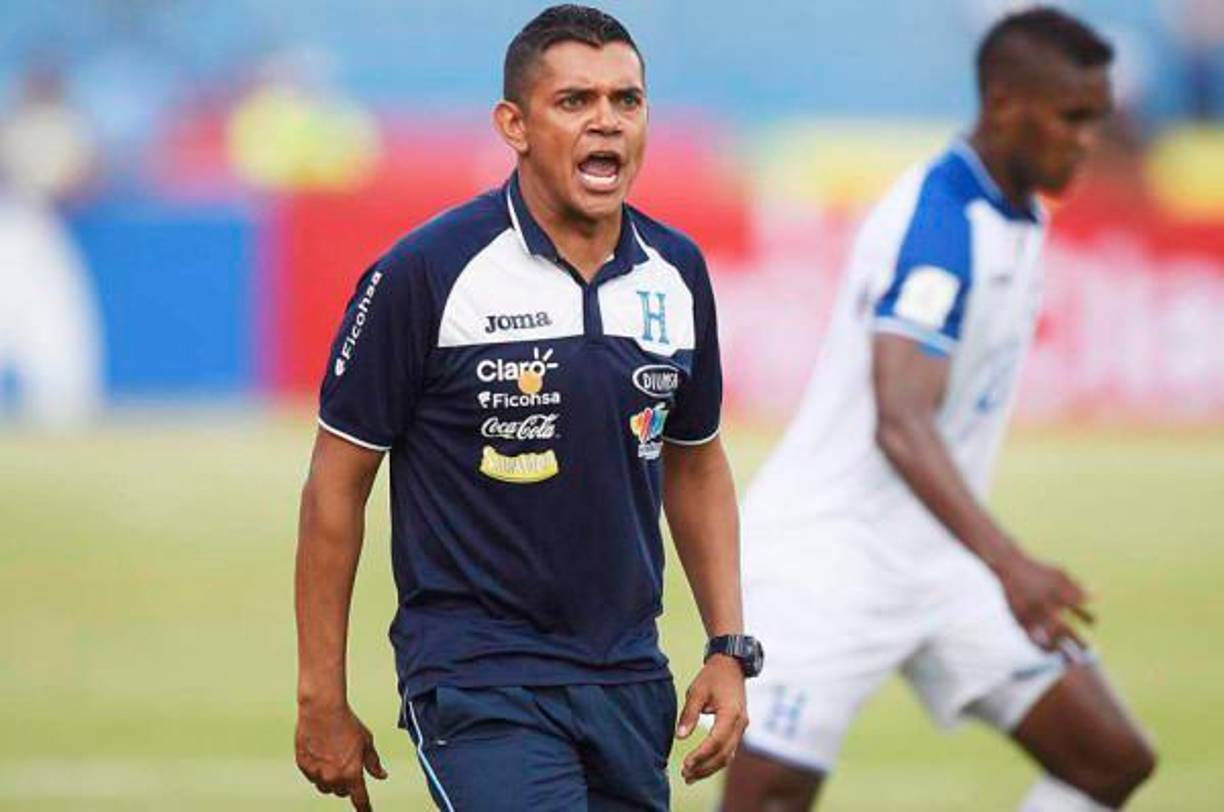 Amado Guevara también dirá presente en el adiós al fútbol profesional de Rambo de León.