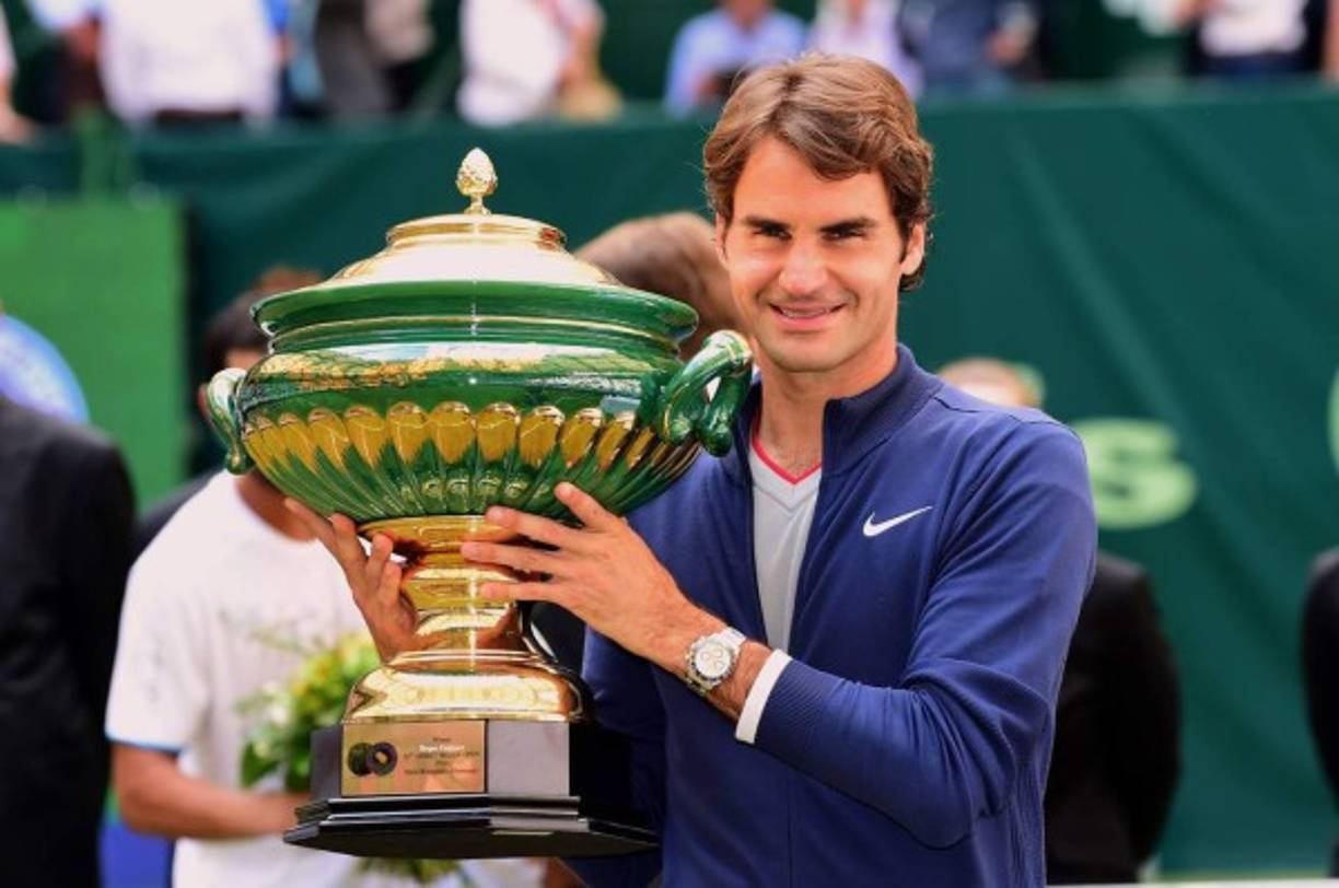 Roger Federer es el tenista más rico del mundo. Además, se ubica en el quinto lugar dentro del listado de los deportistas mejores pagados en el mundo.