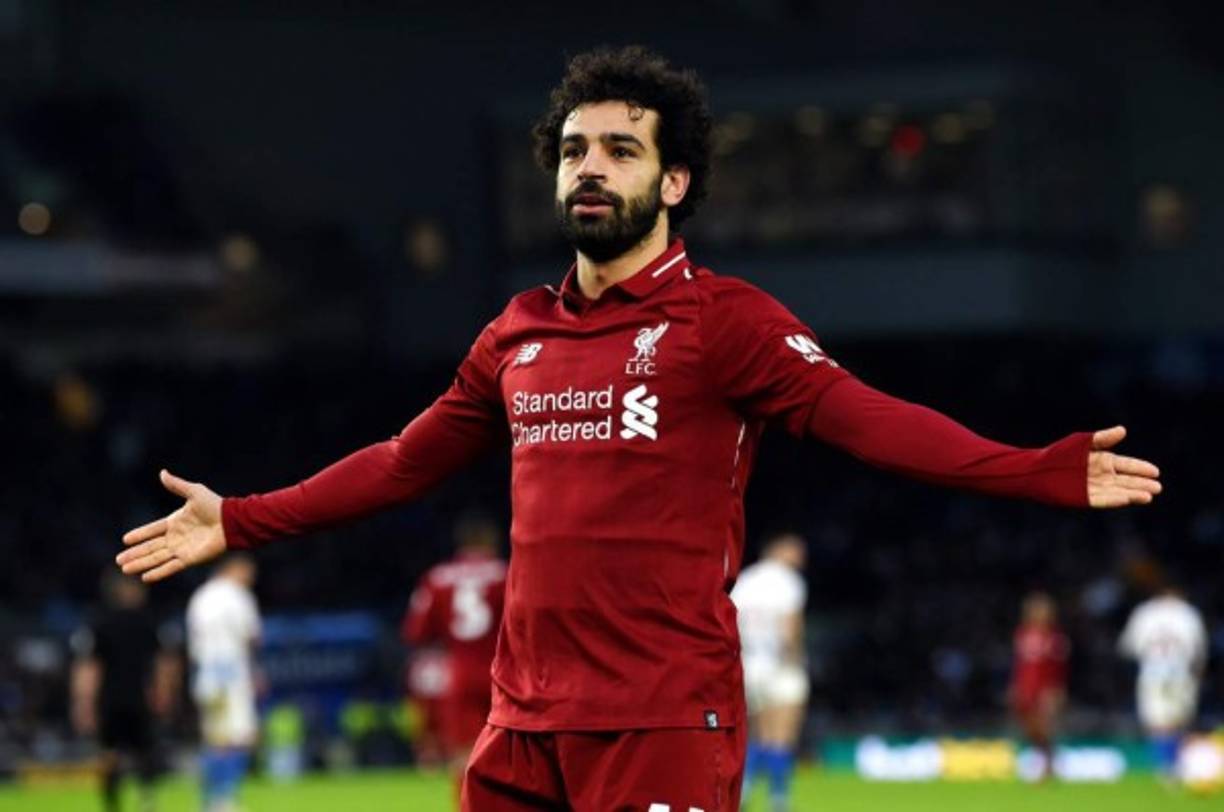 Mohamed Salah seguirá siendo jugador del Liverpool esta temporada a pesar de haber sido tentado por el Real Madrid, según explicó el diario Mirror. El egipcio, concentrado para participar en la Copa África, recibió una oferta millonaria del equipo blanco, dispuesto a pagar 170 millones de euros por él, pero decidió desestimarla después de ganar la Champions League como jugador ‘red’. La Juventus también habría realizado un ofertón por el jugador.