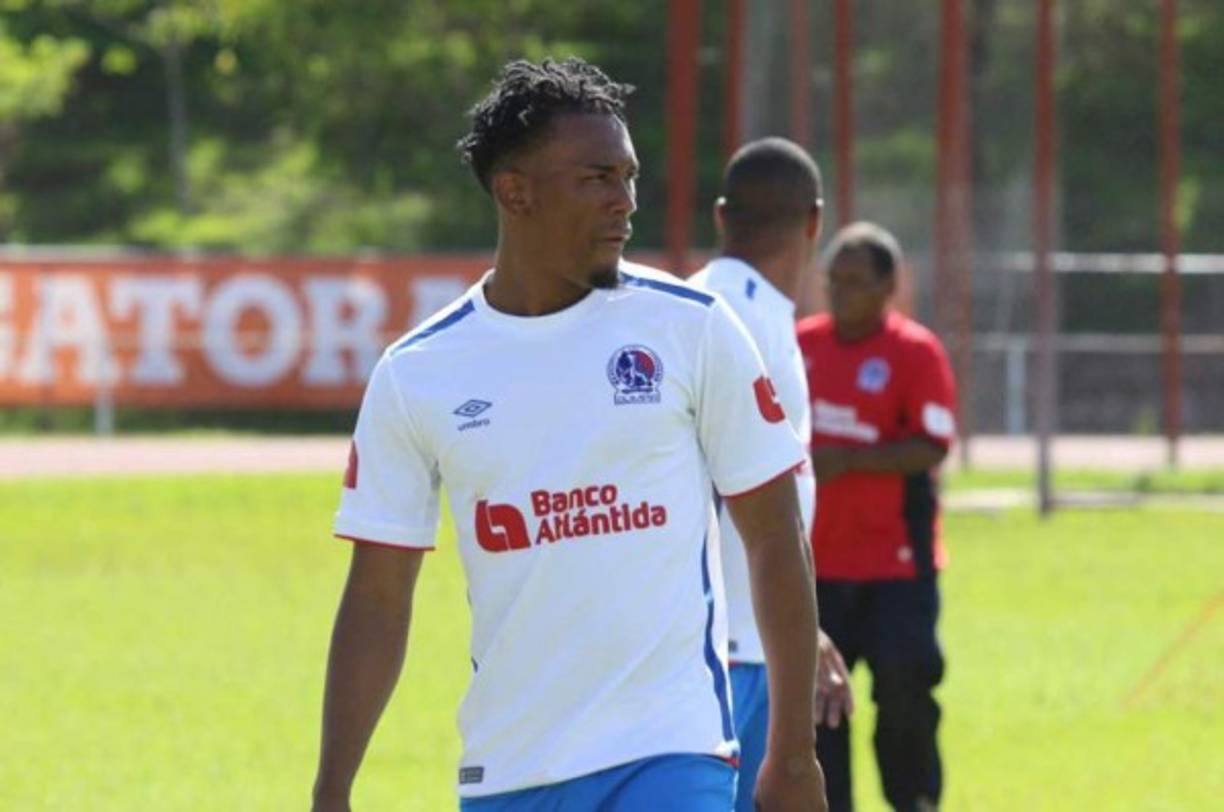 Deybi Flores: El mediocampista finalmente arregló con el Olimpia por lo que jugará con los albos en el Apertura 2019.