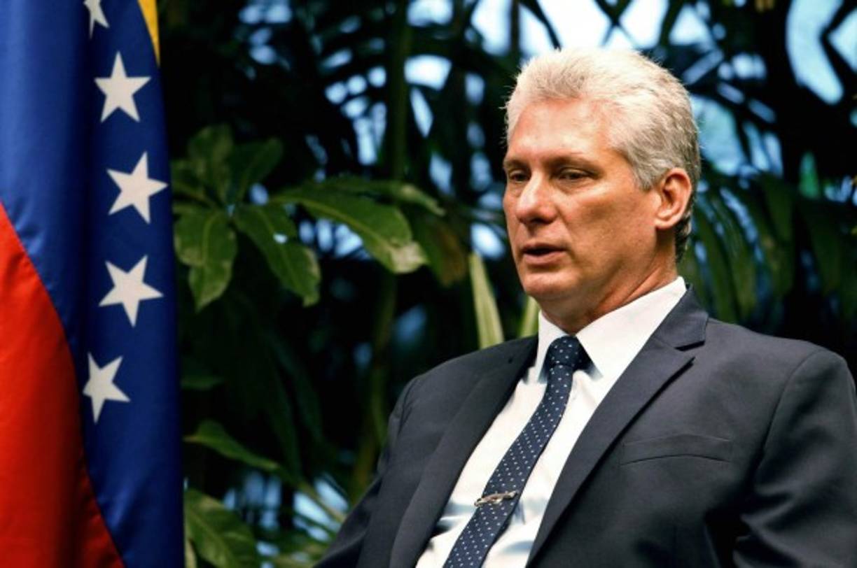 En un país donde los dirigentes suelen moverse en medio de aparatosos operativos de seguridad, ocultan con celo su vida privada.