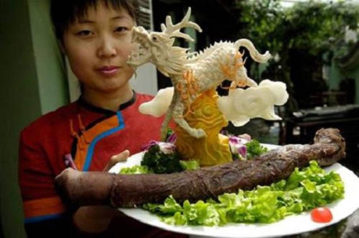 12.- Penes de animales<br/><br/>Algunos de los miembros animales más apetecidos son del cerdo, del burro, del venado o del caballo ya que se piensa que tienen propiedades afrodisíacas.