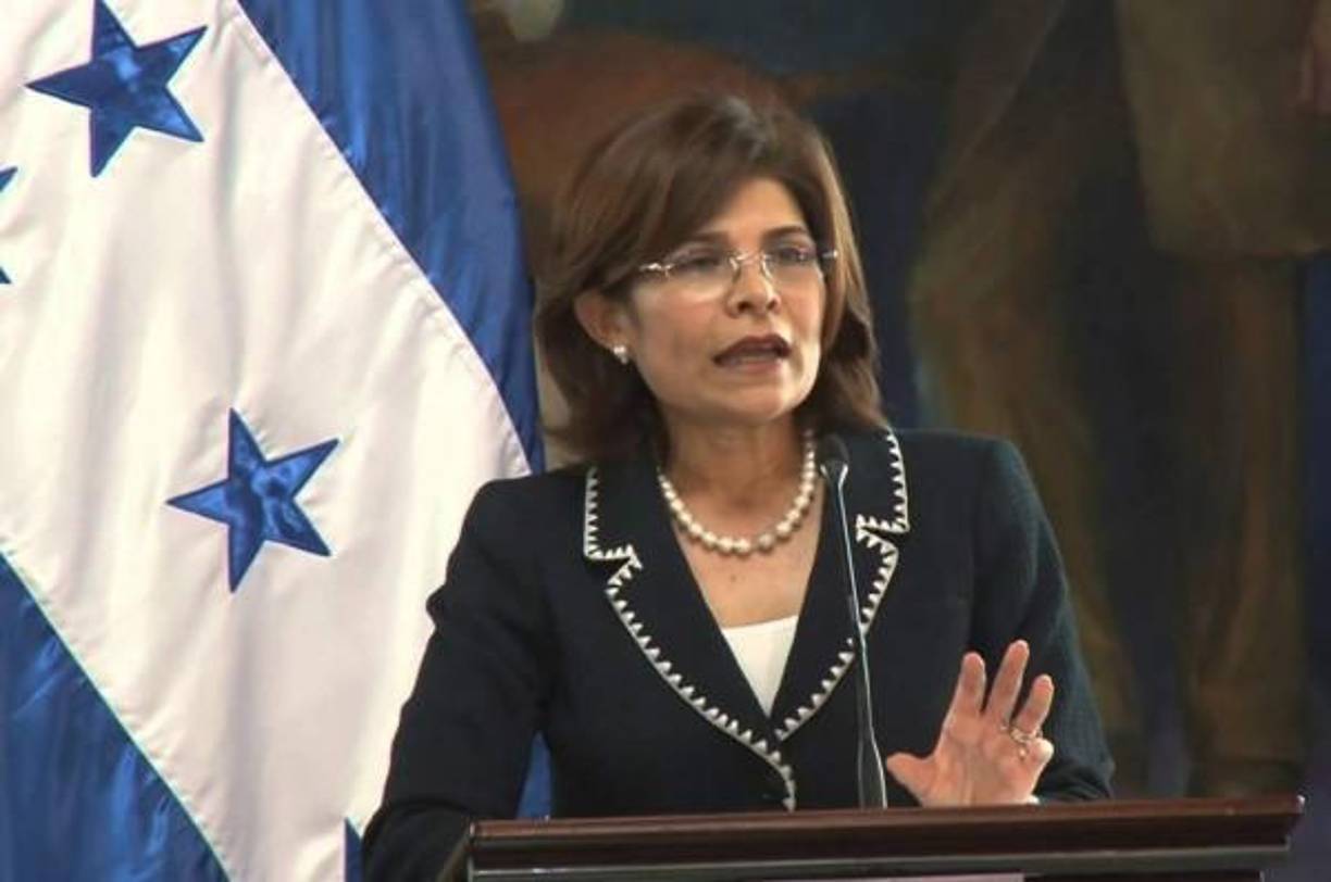 La Junta que indagó la tragedia concluyó también que hubo una posible desorientación espacial de la tripulación al momento de dirigirse y entrar inadvertidamente en tiempo adverso, además de falta de planificación de la misión.