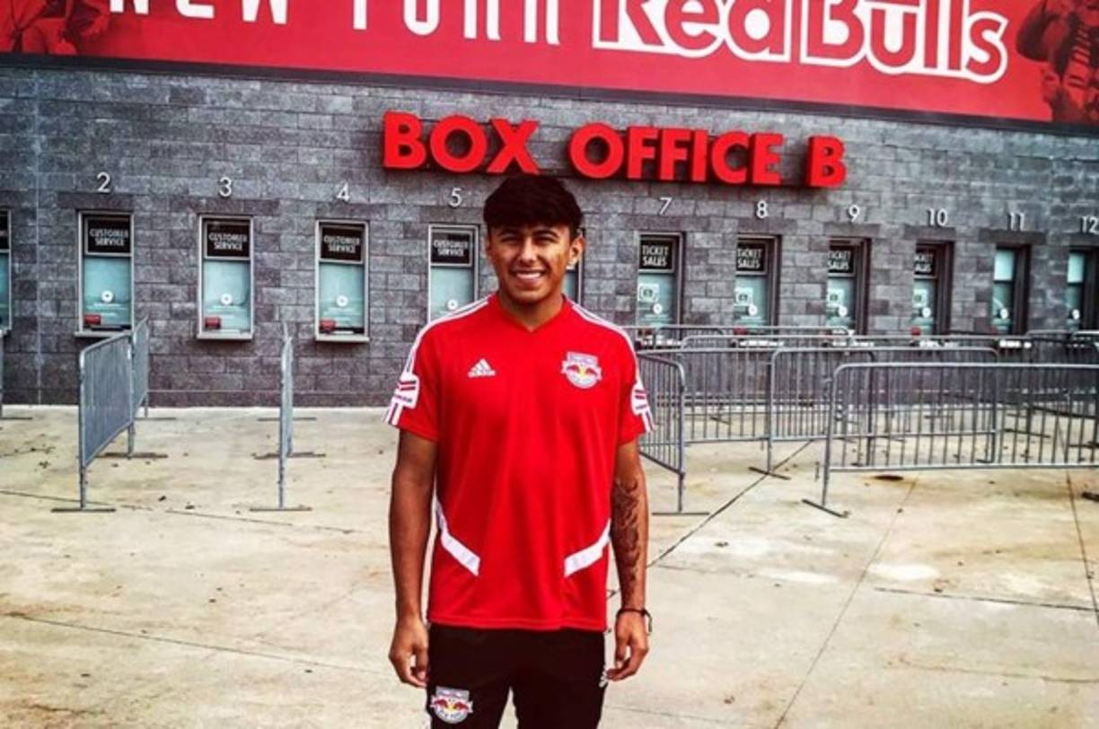 Alexander Evan Bahr Gutiérrez: Joven defensor hondureño de 20 años de edad que ha sido fichado por el Motagua. Se formó en EUA ya que pasó por las Academias del Atlanta United y New York Red Bull.