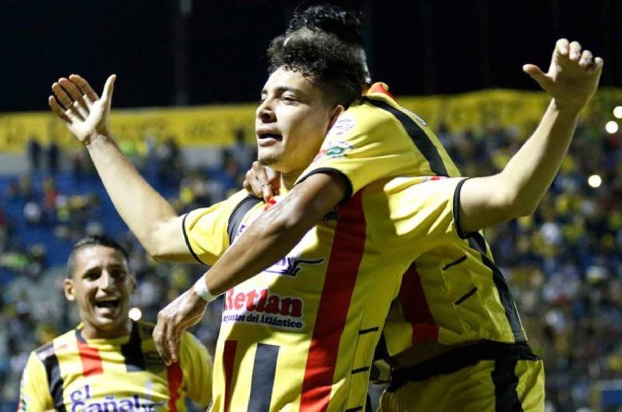 Jhow Benavídez: El mediocampista estaría saliendo del Real España para irse al exterior, se maneja que la MLS puede ser su nuevo destino.