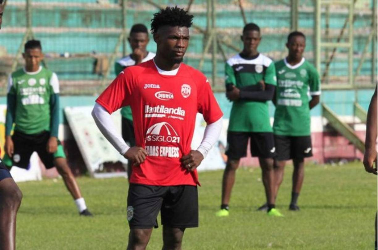 Marlon Machuca Ramírez: Tras su salida del Marathón, el extremo podría llegar a las filas de la UPN. En Los Lobos ya han expresado su interés por tenerlo en sus filas.