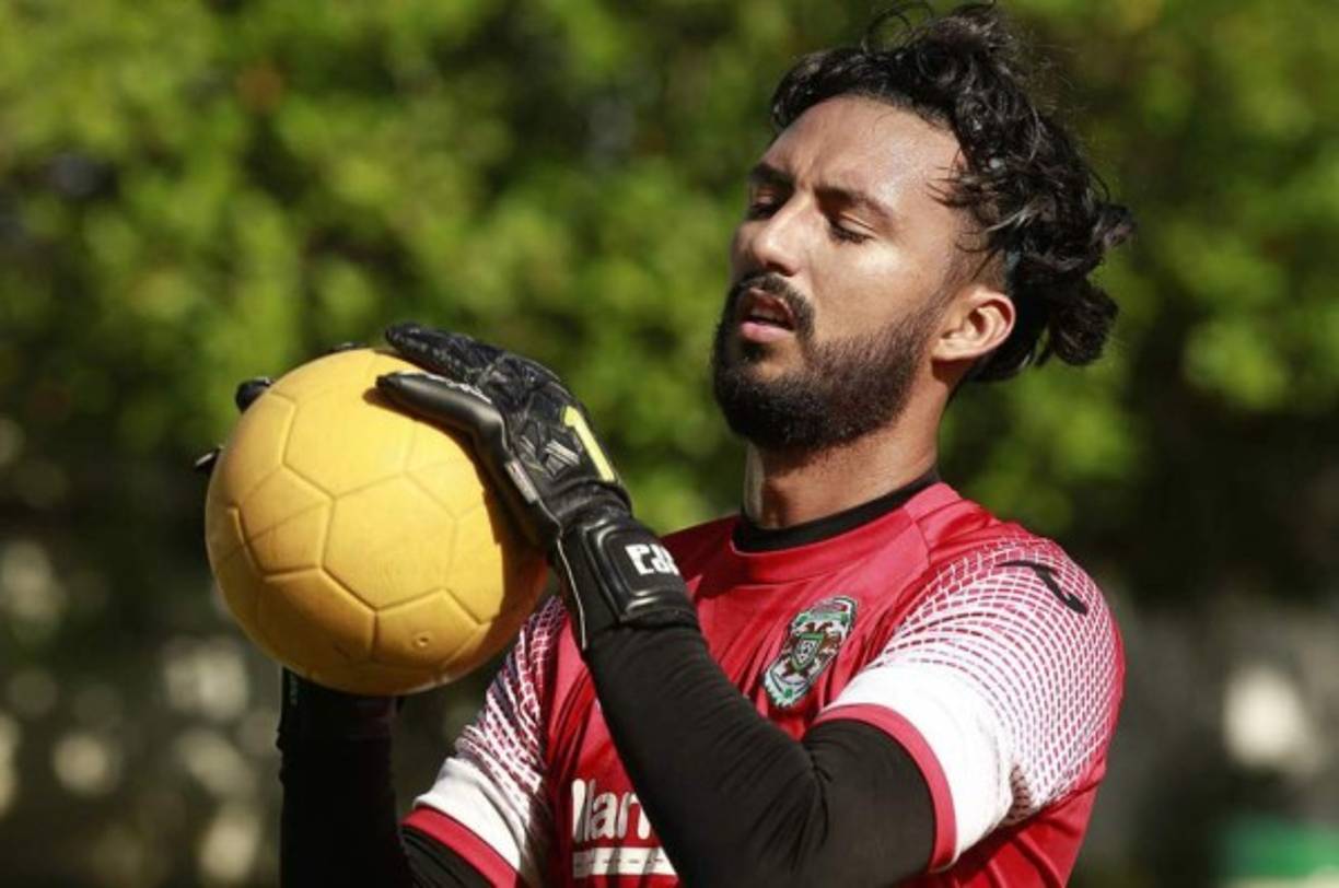 Roberto Pipo López: El portero anunció su salida del Marathón luego de un año de vestir la camiseta del conjunto verde: 'Me llevo grandes recuerdos, muchos amigos y el respeto y cariño de todos. Gracias por su apoyo y por su leal exigencia', informó el arquero.