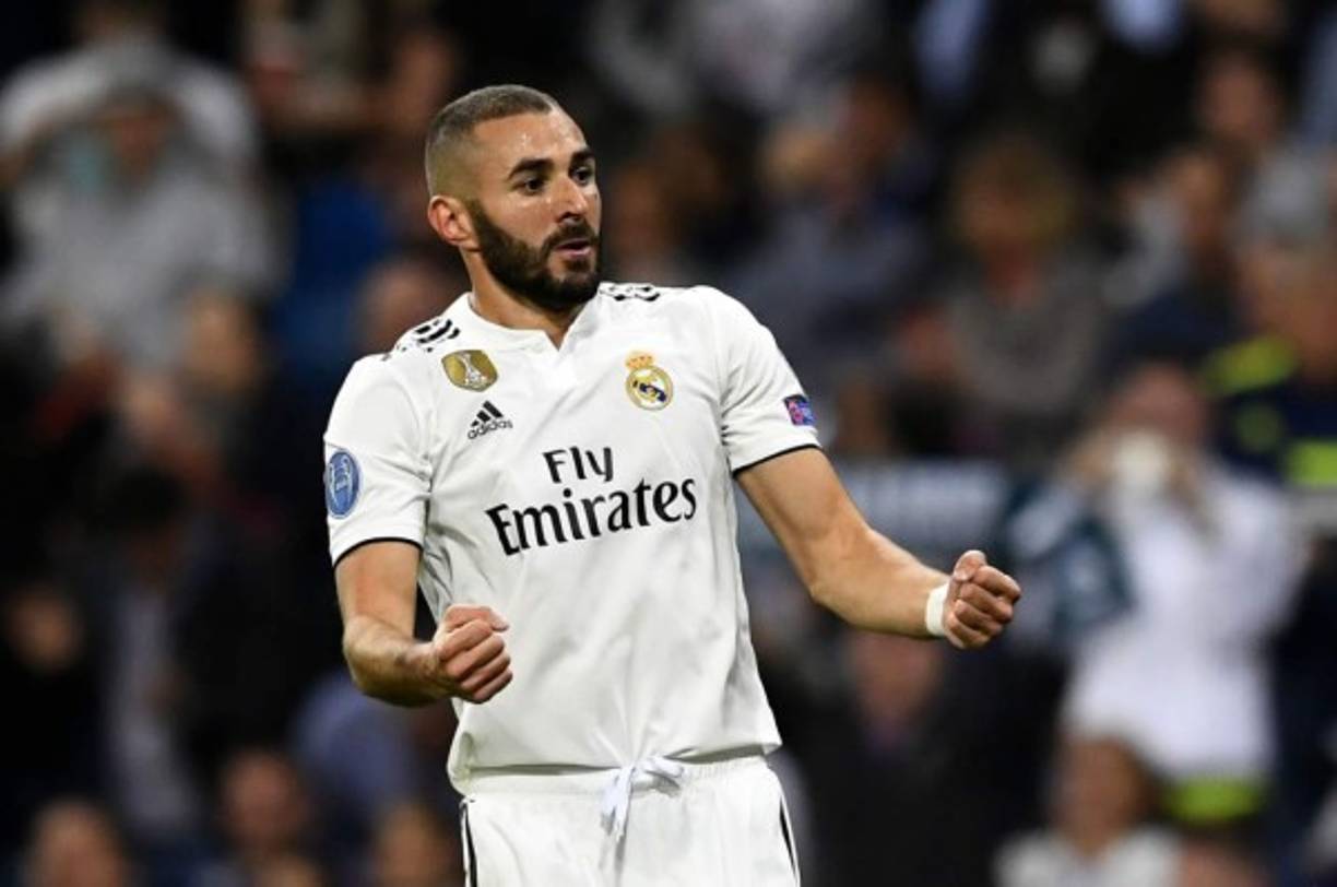 Karim Benzema - Sin Messi ni Cristiano en el clásico, el francés se queda como el goleador de los clásicos. Ha marcado nueve goles en 26 partidos. Tras una prolongada sequía, aterriza en el Camp Nou después de reencontrarse con el gol contra el Viktoria Plzen. Titularísimo para Lopetegui (sólo fue suplente contra el Levante y porque salía de lesión), es el segundo madridista con más minutos de la temporada (1.002’).