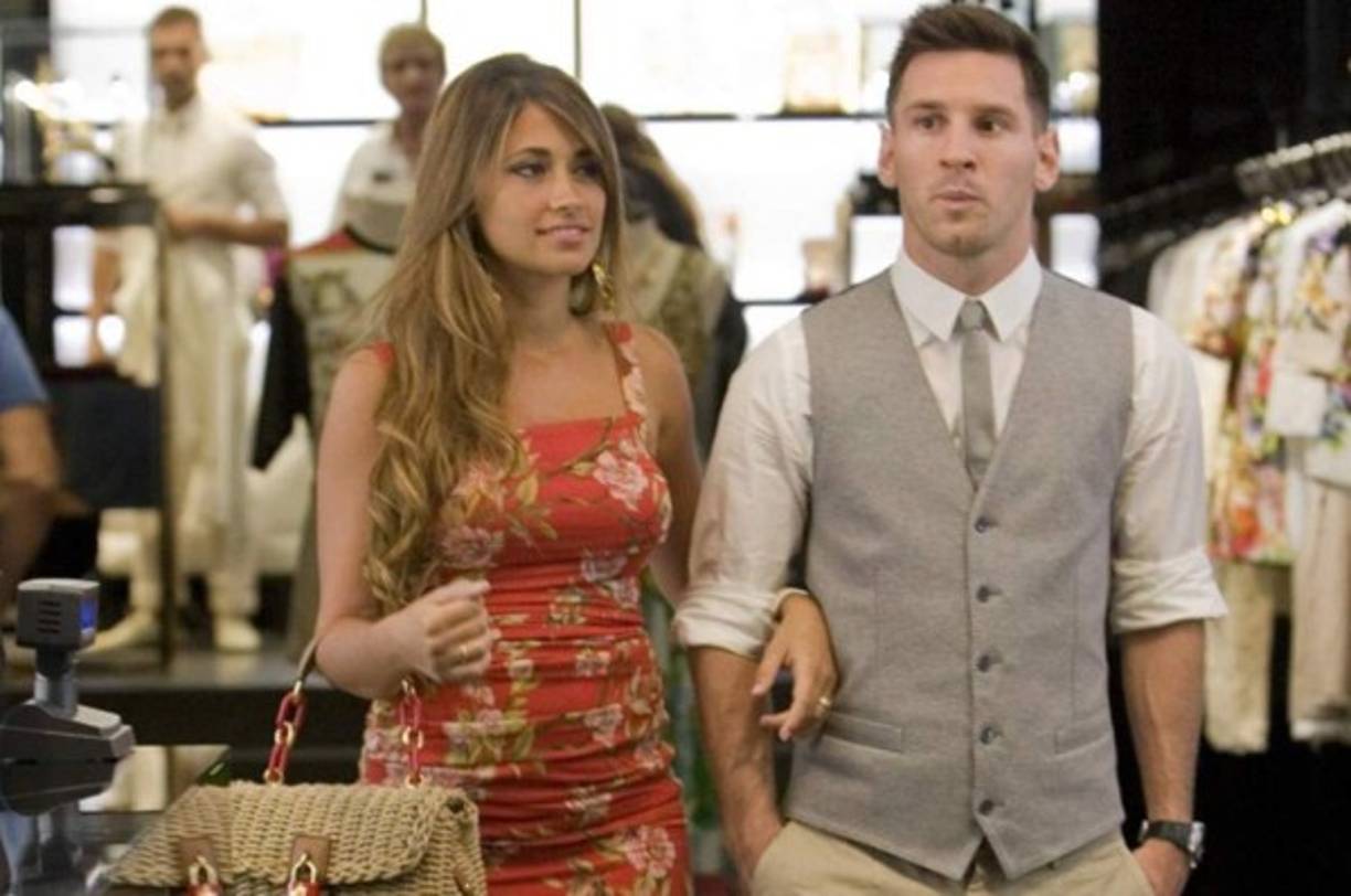 Messi y Roccuzzo se conocen desde pequeños. Hoy cuentan con dos hijos.
