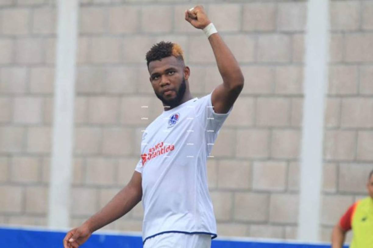 Jorge Benguché: Es el goleador del Olimpia y hará dupla en el ataque con Bengtson.