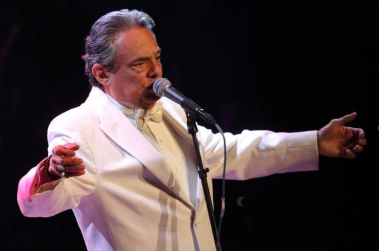 En 2017, el veterano cantante anunció por medio de un comunicado que padecía de cáncer de páncreas y mostró un aspecto deteriorado.