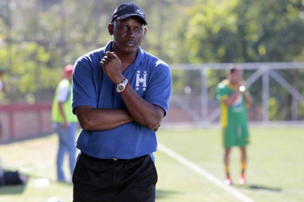 Raúl Sambulá es el nuevo entrenador del Vida, estaba dirigiendo al Victoria en la segunda división.