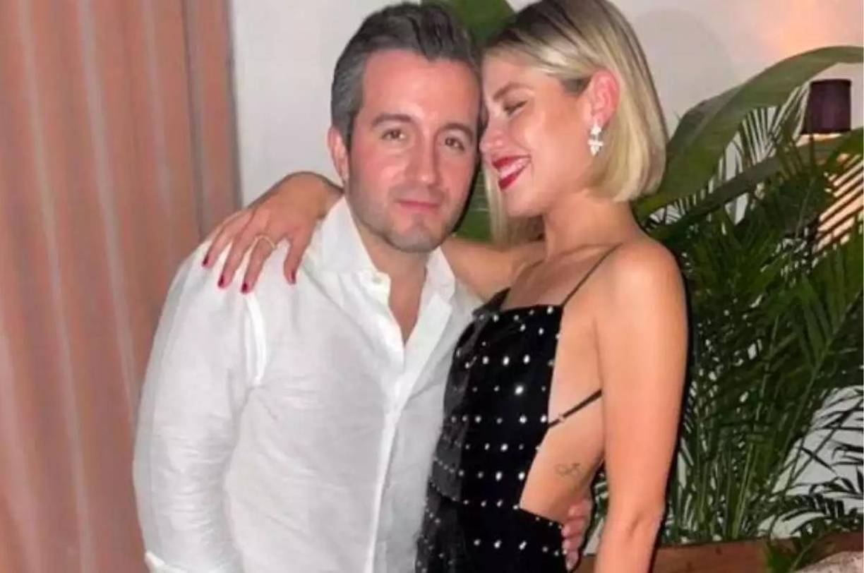 Los recién casados se conocieron en el 2016 por amigos en común cuando Michelle Salas estudiaba moda en Nueva York. 