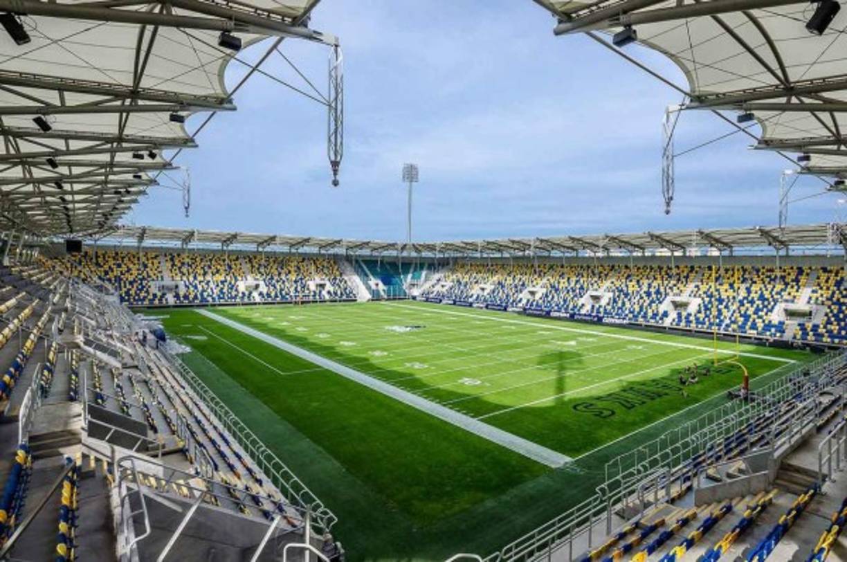 El Estadio Widzew Łódź está ubicado en la ciudad de Łódź, Polonia. El estadio fue inaugurado en 1930 con una capacidad para 10.500 personas y fue demolido a principios de 2015 para ser reconstruido totalmente.