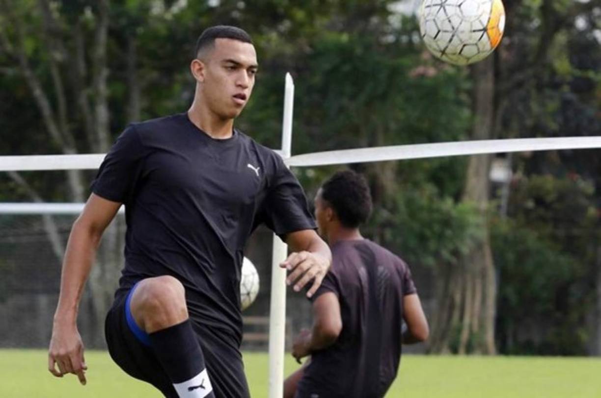 El defensa Devron García está cerca de pasar al Vida para tener más minutos que en el Real España.