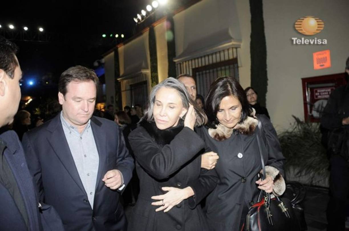 A su llegada a Televisa, Florinda Meza.