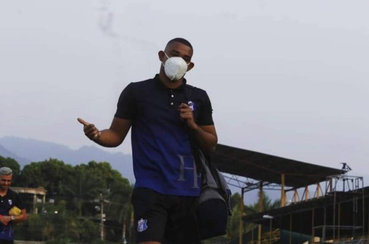 José Mendoza: En el Olimpia han confirmado que el portero hondureño se une a sus filas de cara a la próxima campaña. Llega procedente del Honduras Progreso.