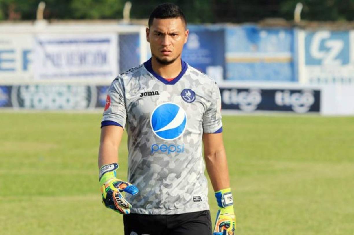 Marlon Licona: El portero no entra en los planes de Diego Vasquez y será prestado a otro club por lo que es otra de las bajas del Motagua. Se menciona al Honduras Progreso como posiblemente su nueva casa.