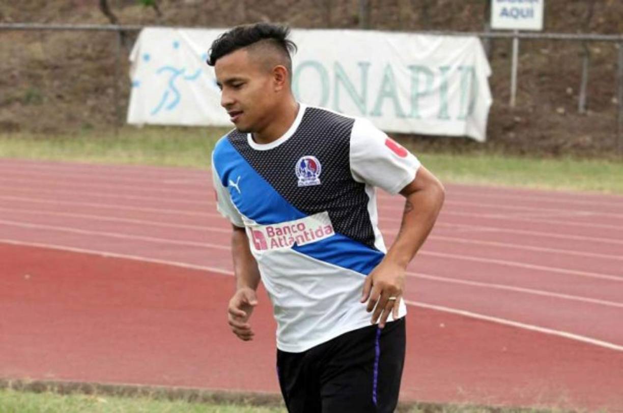 En su momento se comentó que German Mejía podría salir al Osasuna de la segunda división de España, pero al final es algo que descarta el propio futbolista. 'Es complicado salir a España en estos momentos por el tema de la Selección que puedo andar en el mejor nivel y no me van a llamar, ningún entrenador me ha llamado, será el tiempo de Dios', indicó .