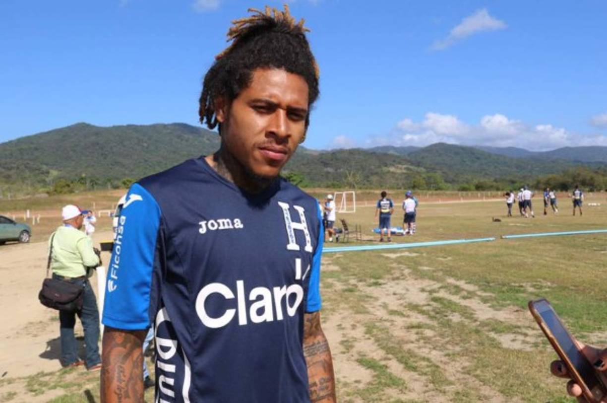 Henry Figueroa: El defensor del Motagua se ha ganado la confianza de Pinto y seguirá en la alineación titular. Es rápido y va bien arriba a la hora de defender y atacar.