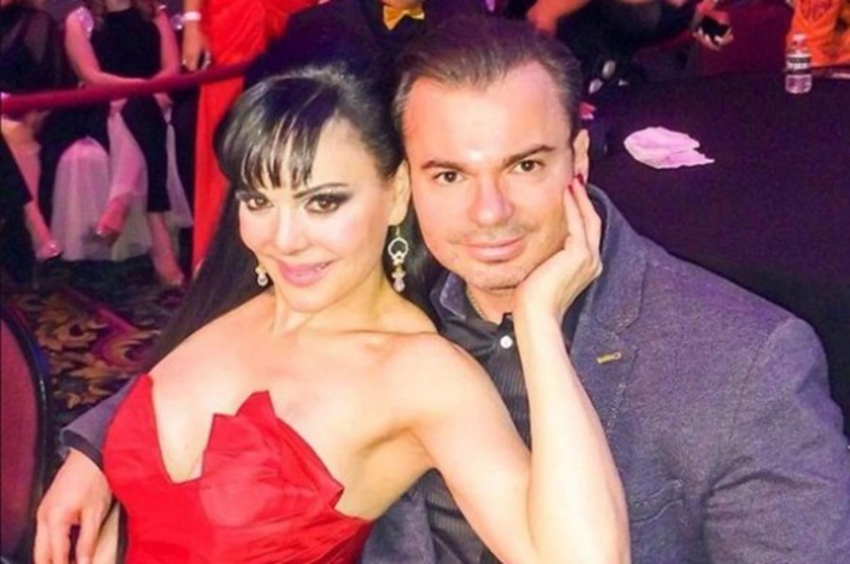 Marco es un reconocido Abogado especialista en propiedad intelectual, perteneciente a una importante firma en México. Además es Consultor jurídico y management artístico.