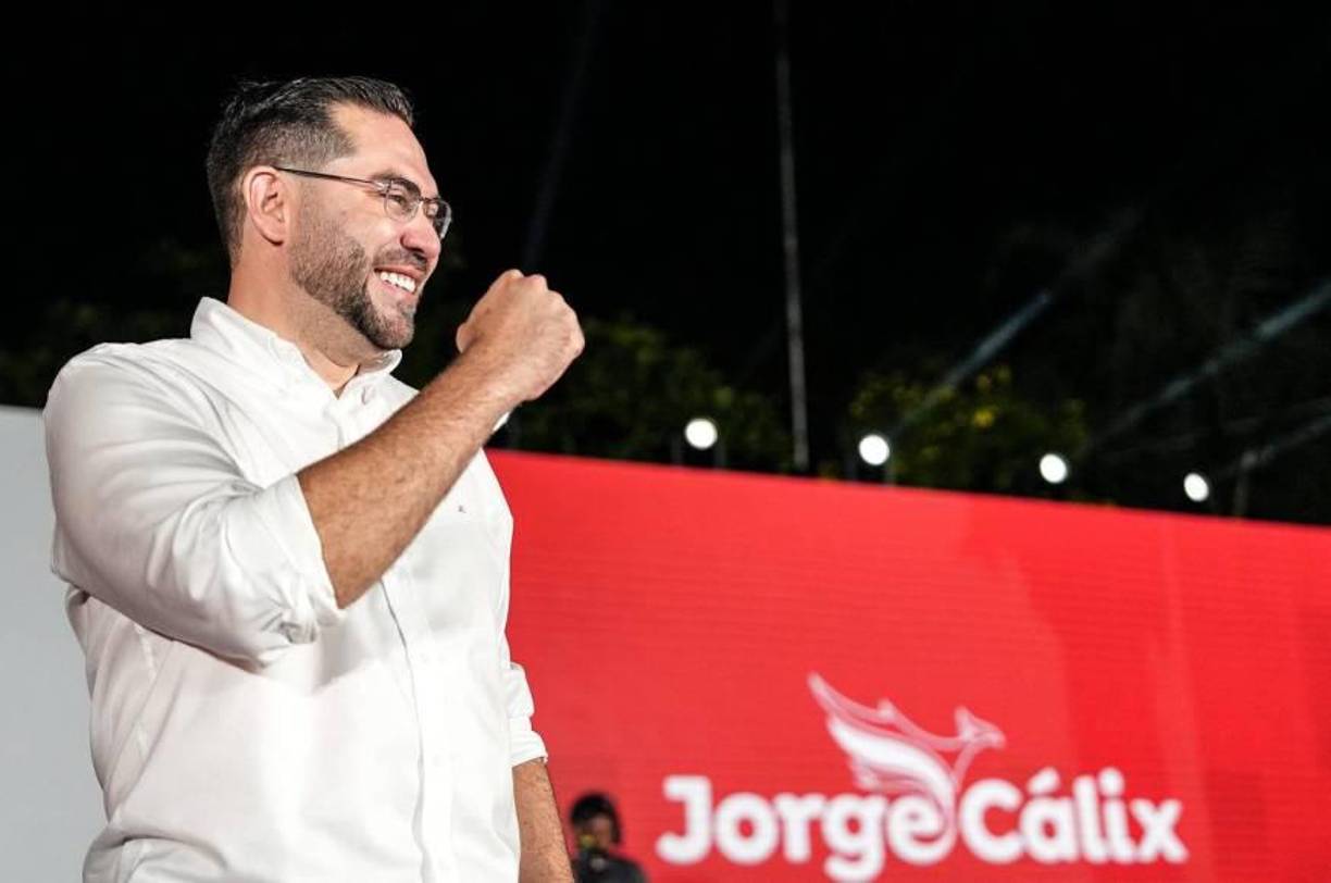 Cálix explicó que su propuesta de pacto de unidad se fundamenta en tres pilares clave, destacando especialmente el rechazo a colaborar con el partido oficialista.