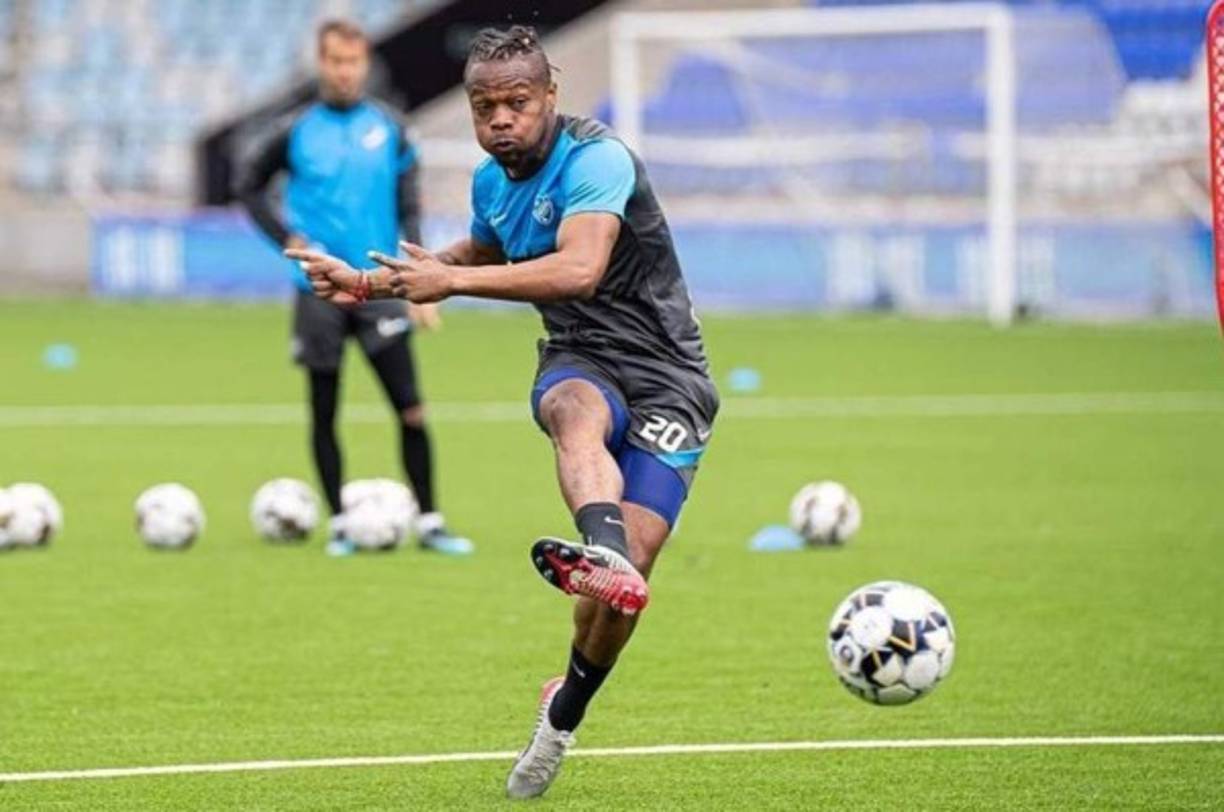 Kevin Álvarez: El Real España estuvo interesado en fichar al lateral hondureño pero al final no llegaron a un acuerdo. El futbolista en la actualidad milita en el IFK Norrköping de Suecia en donde no ha podido consolidarse.<br/><br/>