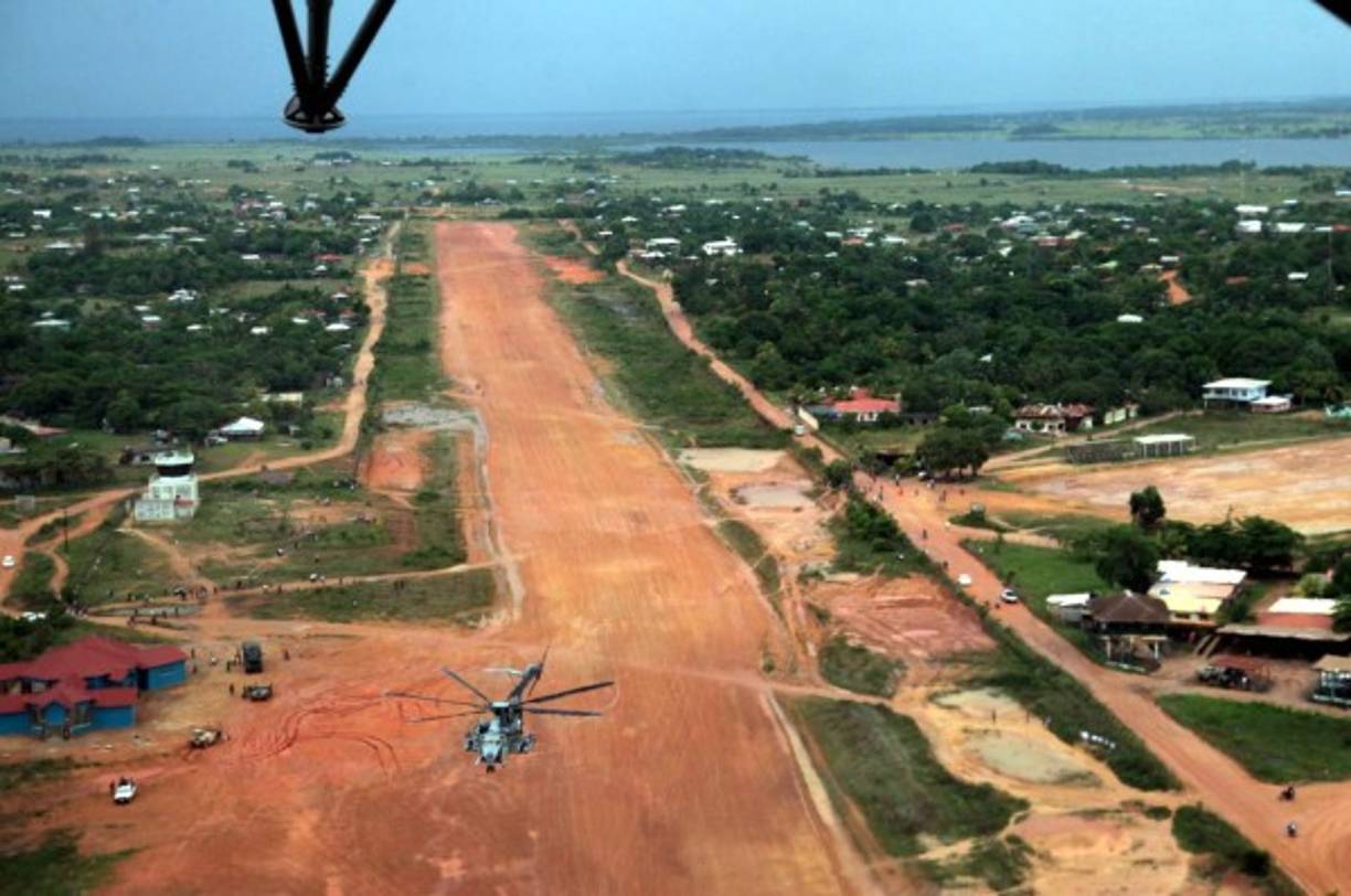 En la zona de la Mosquitia se construyó una pista de aterrizaje.
