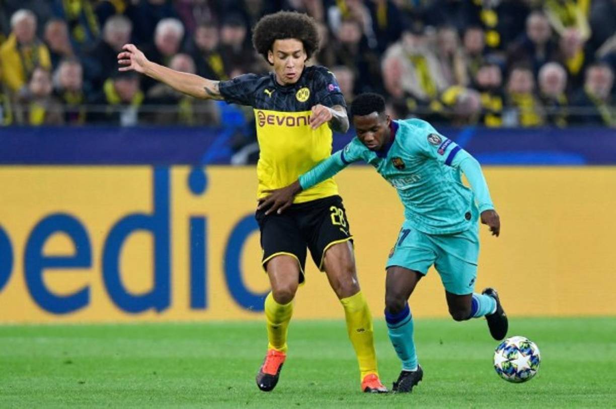 Ansu Fati fue incluido como titular en el ataque del FC Barcelona y se convirtió así en el jugador de menos edad (16 años y 322 días) alineado nunca por su club en la Liga de Campeones.