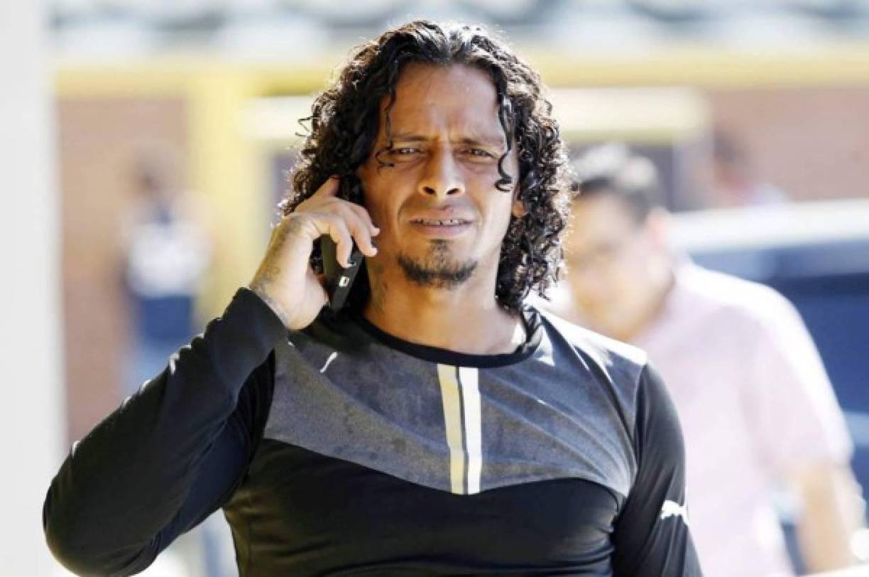 “Creo que fue porque siempre mal informaban. Yo en la Federación de Fútbol tengo enemigos, te diré que cuando estuvo Luis Suárez, este señor que se parece a los Simpson, al que le llaman Falero, ese viejo me mató con Suárez. Cuando ese viejo vino acá (al Real España) me di cuenta que era el que me tenía cortado, ya había una mala información de Will Barahona”, dijo en una entrevista a OPSA.