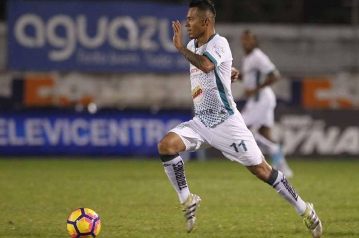 El mediocampista hondureño Bayron Méndez está en negociaciones con el Cobán Imperial, de la Primera División de Guatemala. Es cuestión de horas para que se concrete su fichaje.
