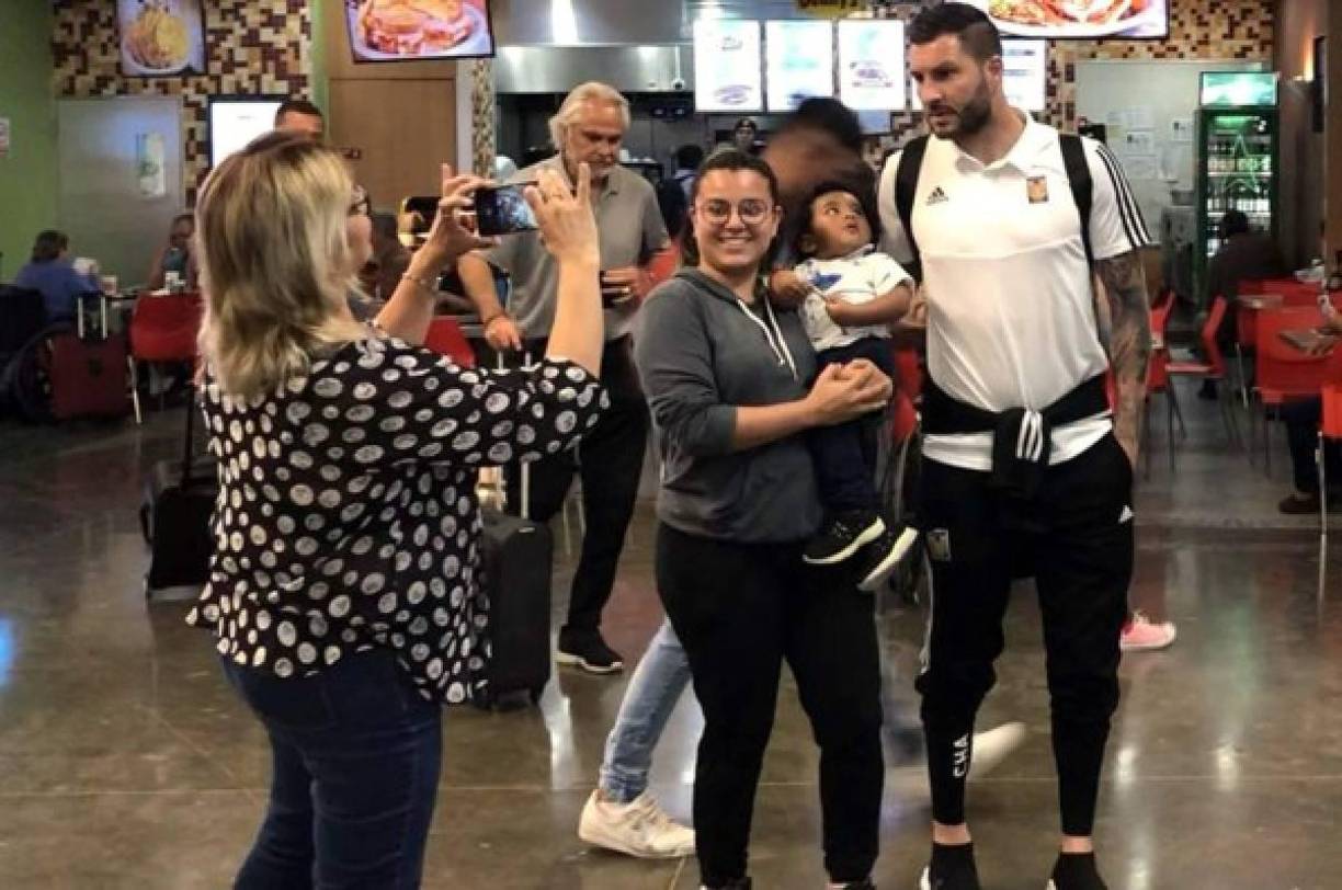 La primera vez que Gignac visitó Centroamérica fue en 2022 en su viaje a El Salvador para jugar también con Tigres en la Concachampions, enfrentando al Alianza y con el que perdieron (2-1).