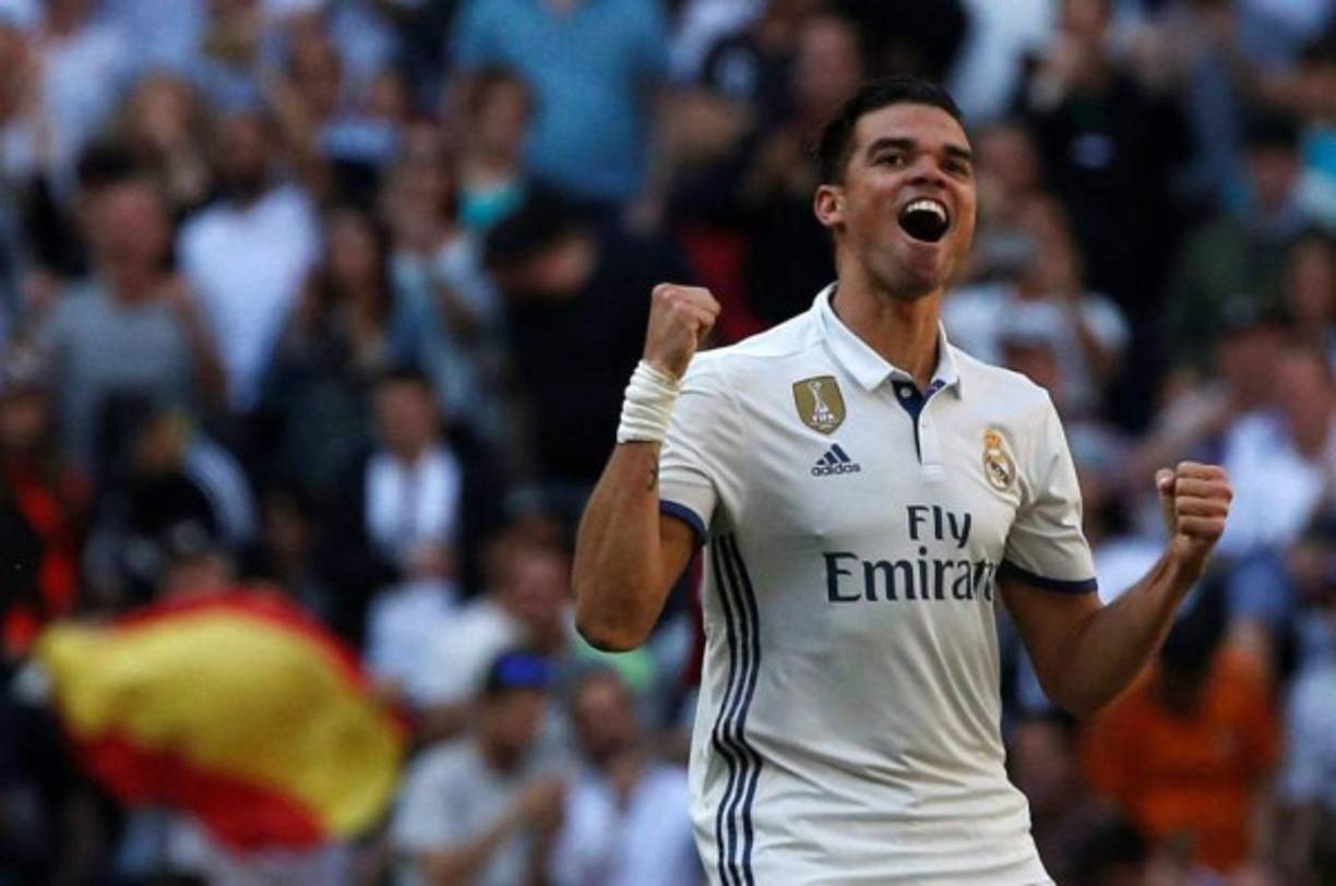 Medios ingleses apuntan que Pepe estaría en conversaciones con el Chelsea para incoporarse al equipo blue la próxima temporada