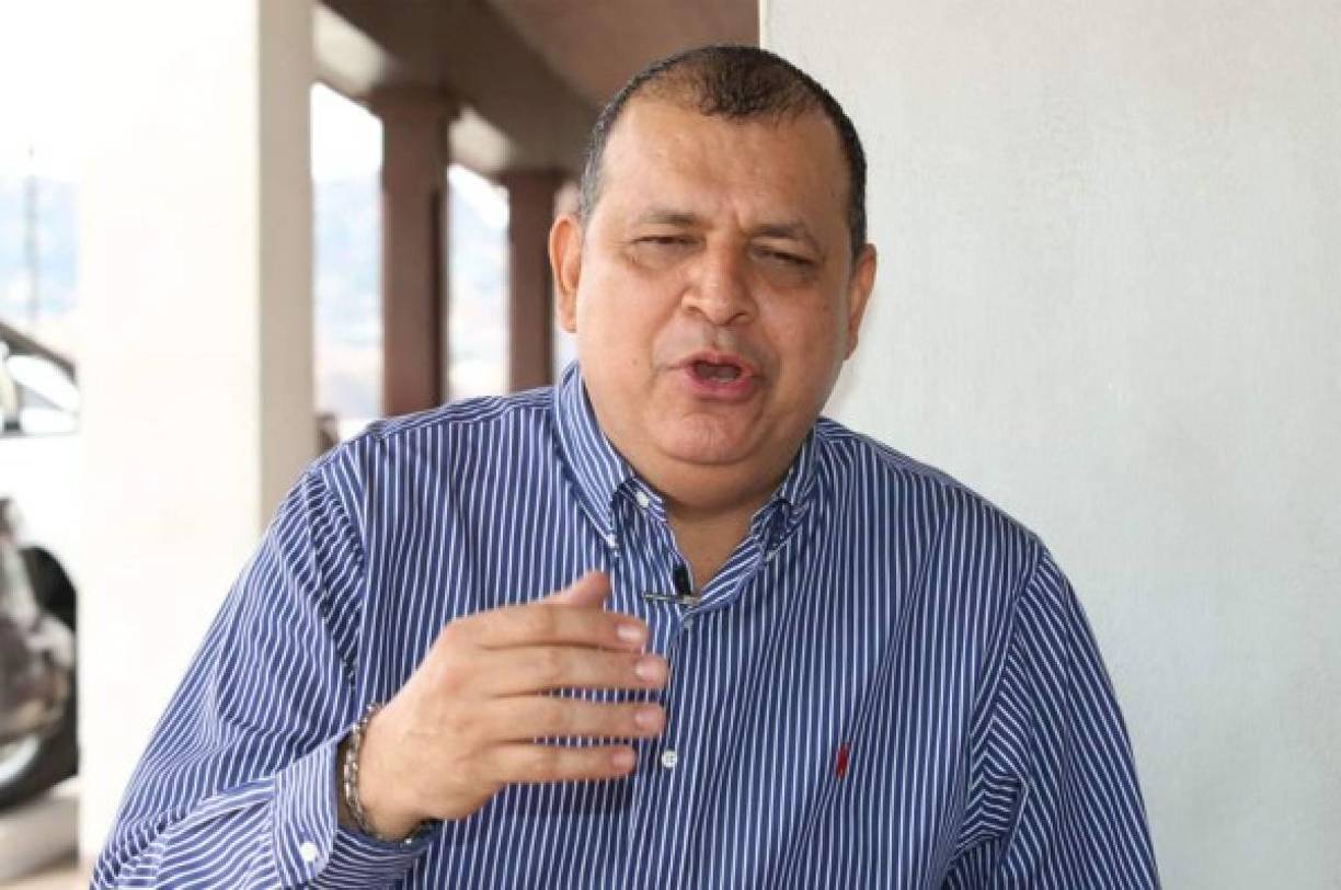 El controversial periodista deportivo ha desatado todo tipo de comentarios luego de asegurar que es descendiente de europeos y negar “sus raíces mayas”.