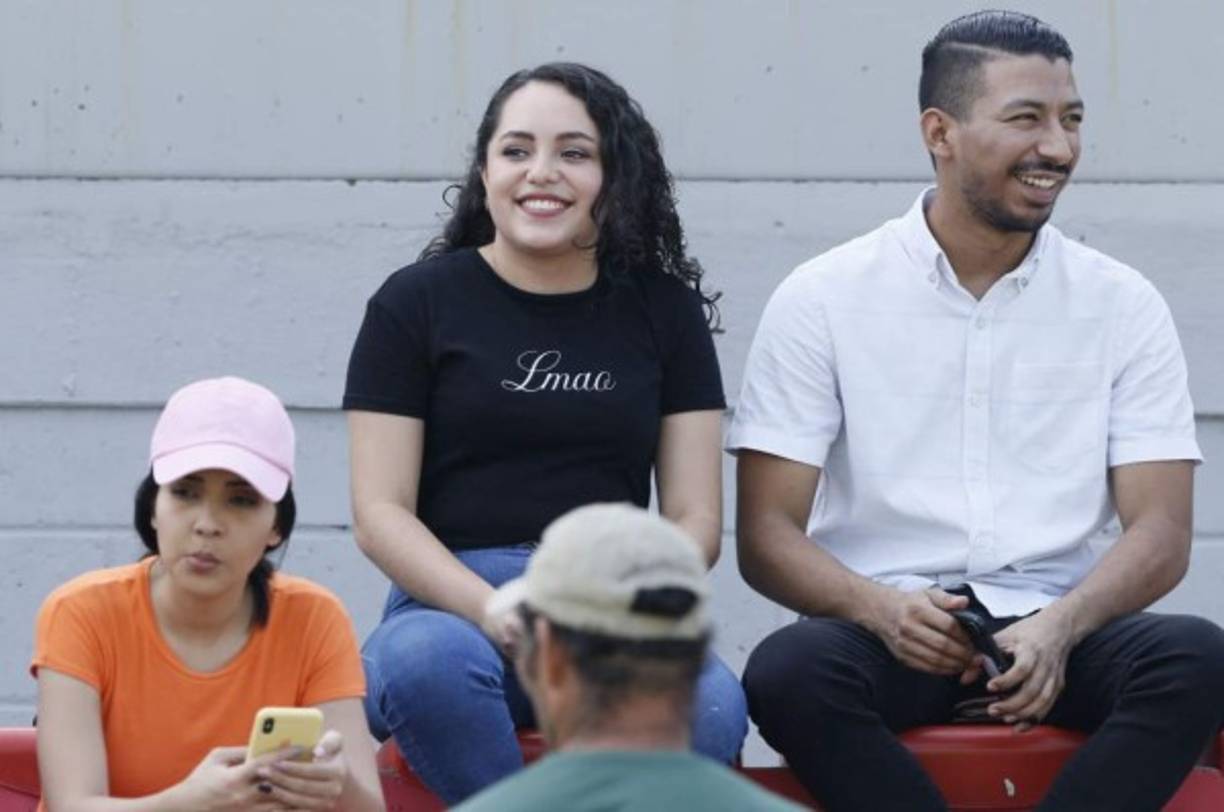 Desde horas muy tempranas comenzaron a llegar al estadio del Marathón-