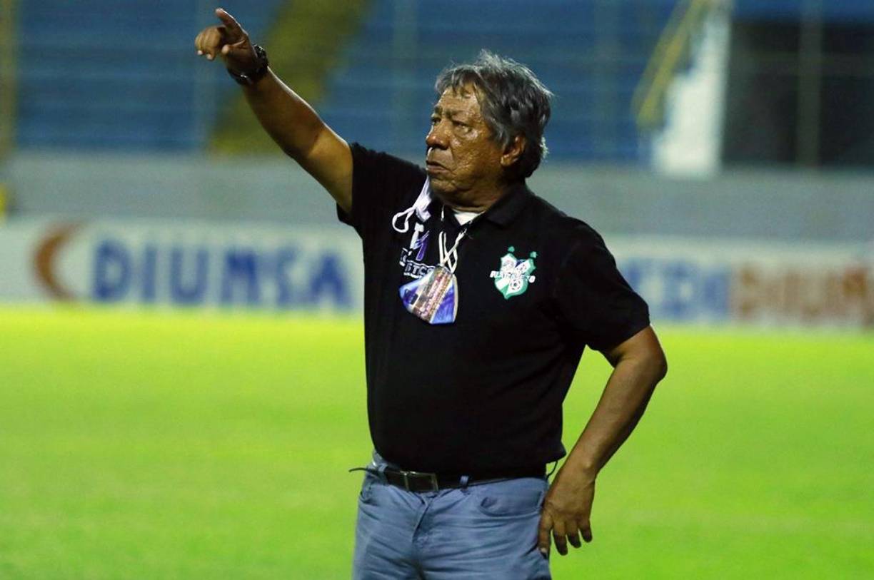 Ramón Enrique Maradiaga fue ratificado como director técnico del Platense. El estratega dirigirá a los escualos en la segunda división.