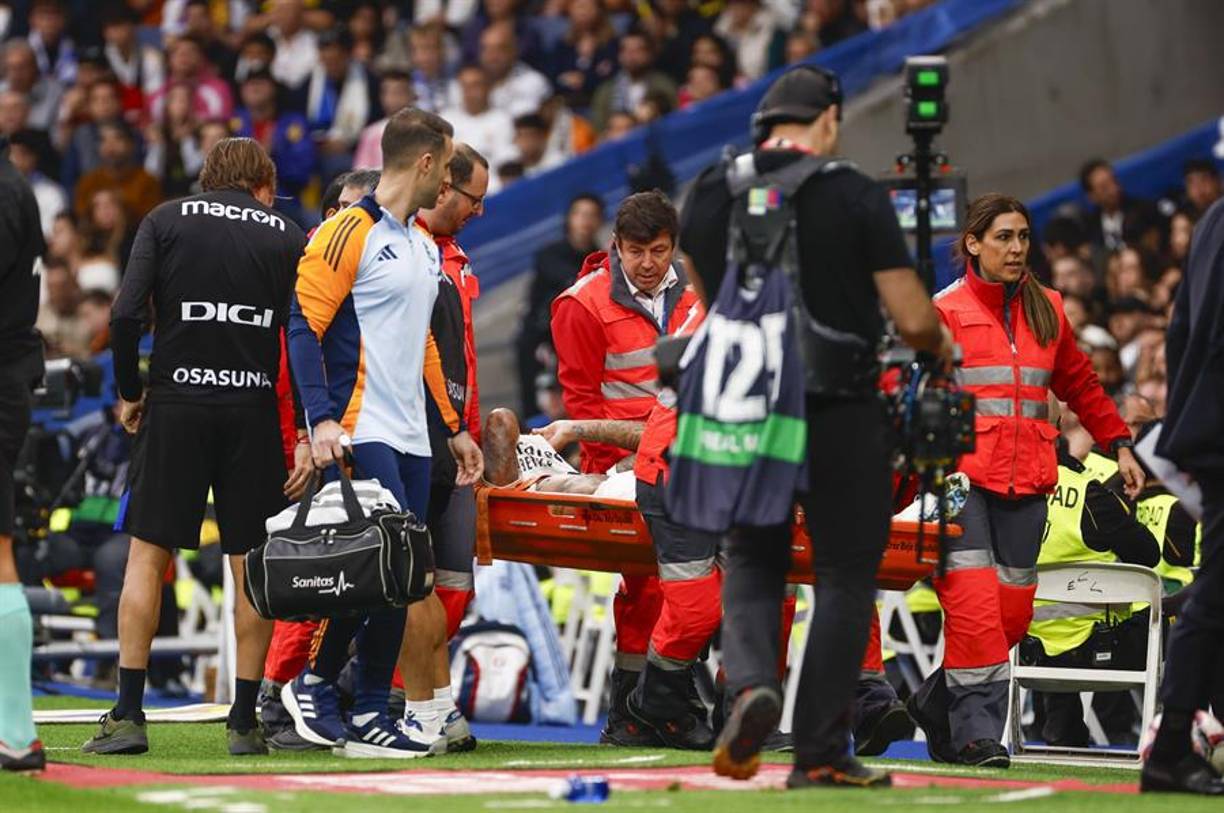 El brasileño regresó recuperado de la rotura en el ligamento cruzado anterior de la rodilla izquierda el 31 de marzo, también ante el Athletic en el duelo liguero.