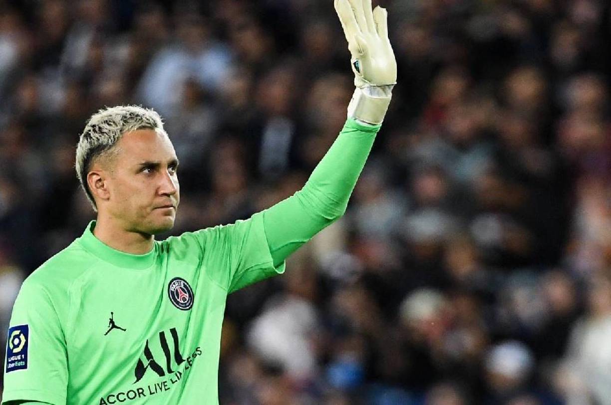 El guardameta costarricense actualmente se encuentra como agente libre tras finalizar su contrato con el PSG después de varias temporadas.