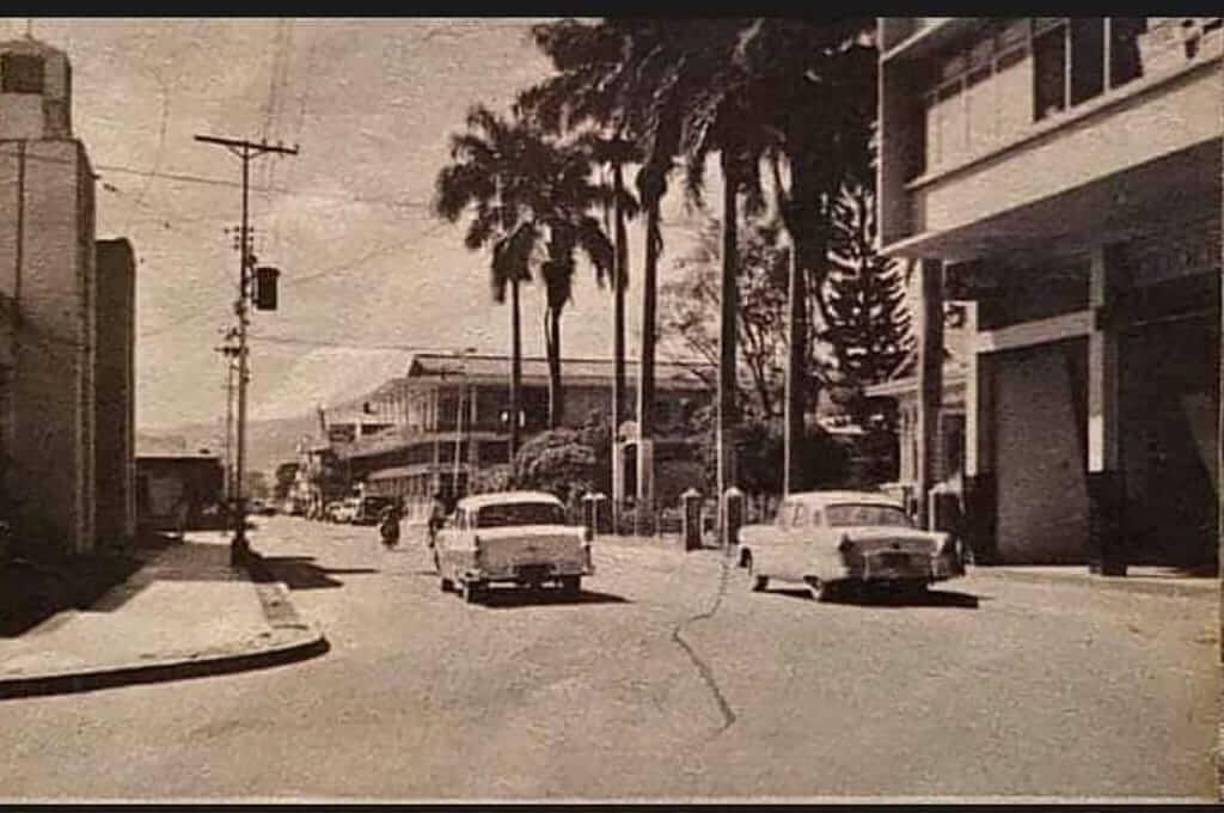 5 avenida, 1 calle, se estima que es de la década de los 50’s o 60’s.