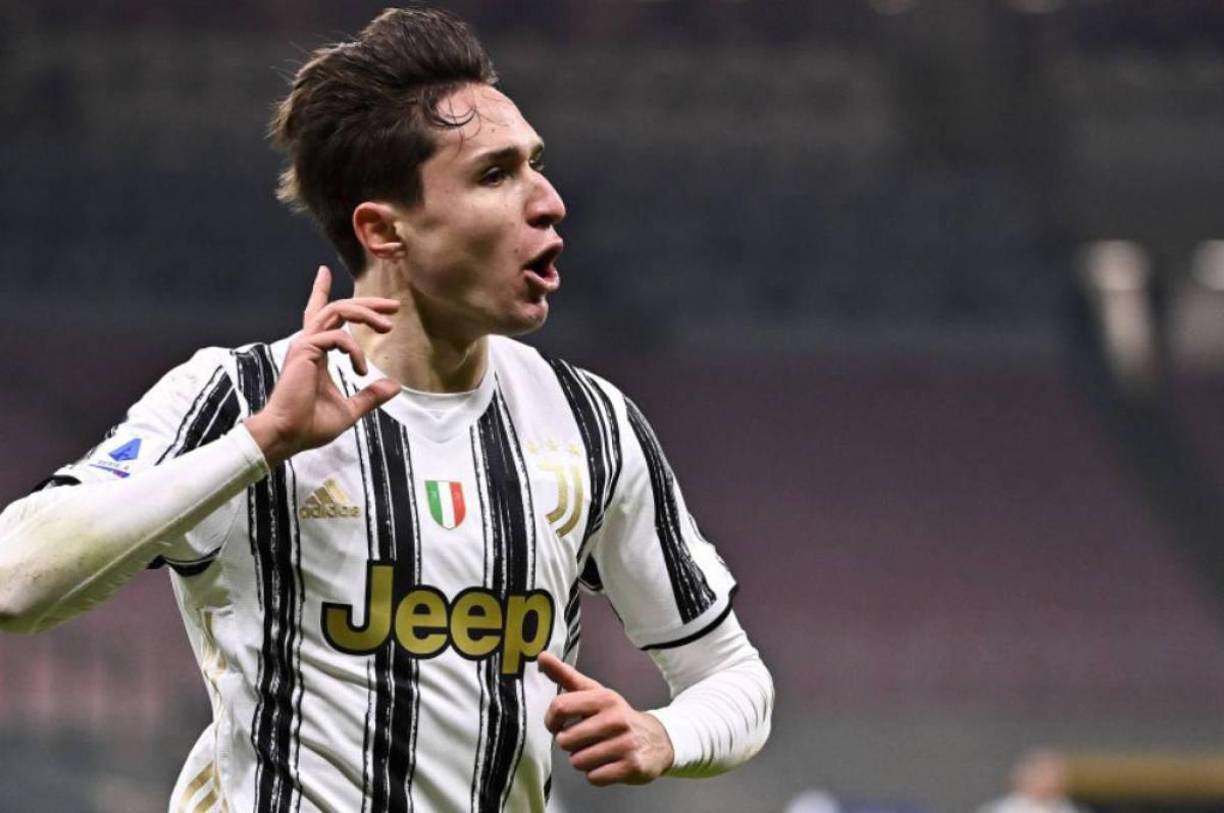 La “Juve” estaría dispuesta a un intercambio Chiesa-Kessié con el Barcelona.