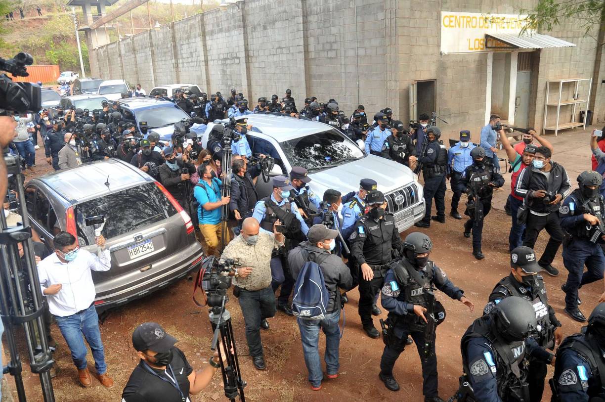 Fotos inéditas de la captura de Juan Orlando Hernández
