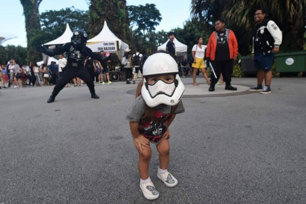 Star Wars hace las delicias de muchos niños que adoptan los juguetes y accesorios de la franquicia.