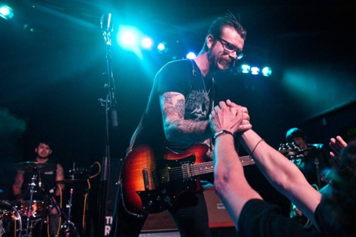 La banda está de gira por Europa para promocionar su nuevo álbum 'Zipper Down', el primero que publican en los últimos siete años.