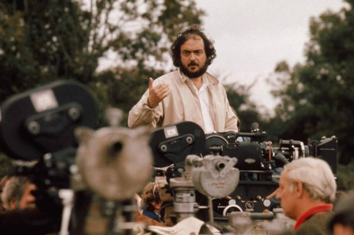 Hoy se cumplen 89 años del nacimiento de Stanley Kubrick, cineasta estadounidense que nació el 26 de julio de 1928. Fue director de cine, guionista y fotógrafo. Se le considera uno de las artistas cinematográficos más relevantes e influyentes del siglo XX.