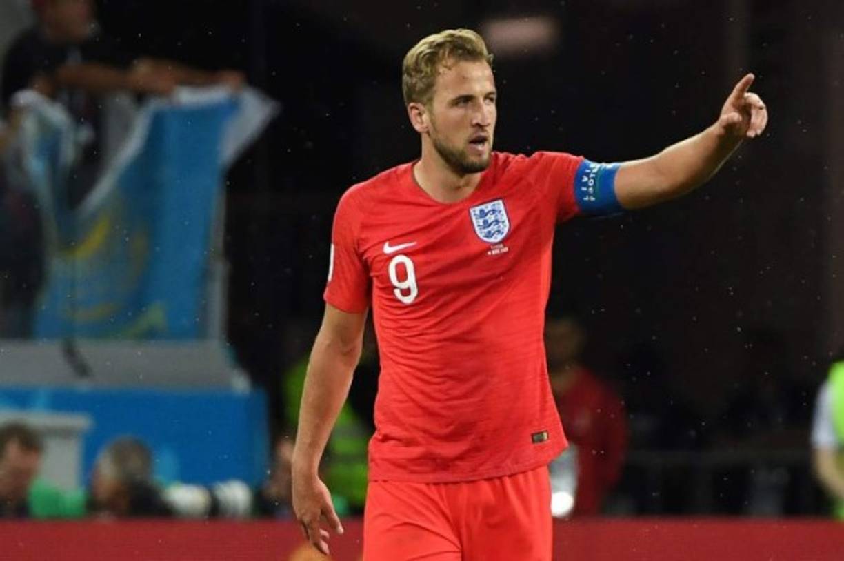 Harry Kane de Inglaterra lleva cinco goles y lidera la tabla de goleo.