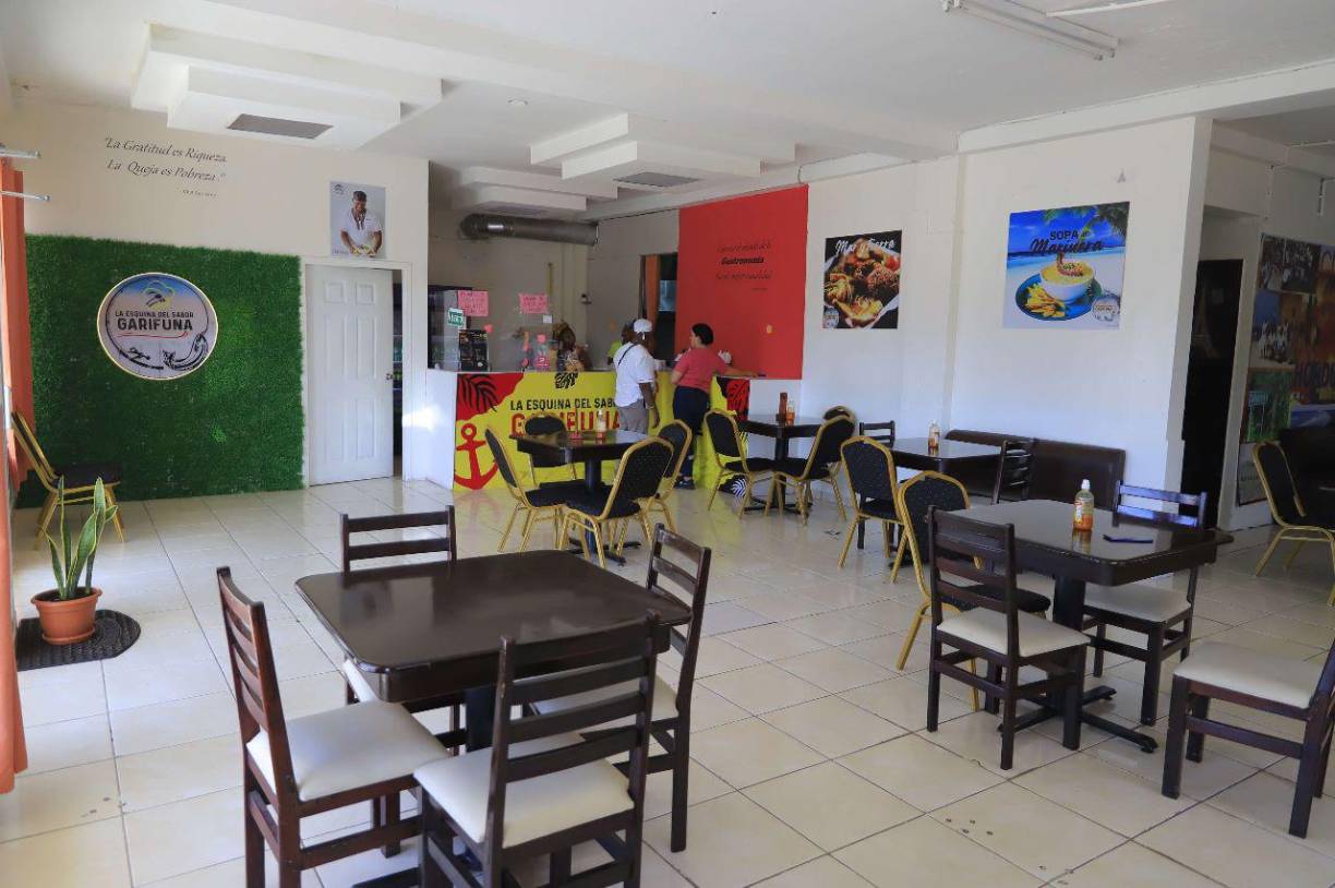 Personas de todas partes del país comenzaron a llegar al restaurante y en ocasiones el personal no se daba abasto.