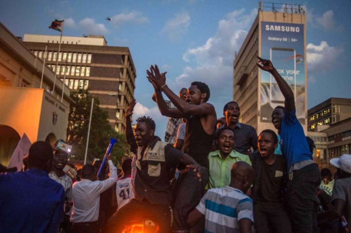 Handout picture released by the Peruvian Fire Department showing damages caused by an 8.0 earthquake in Yurimaguas, Peru, early on May 26. - A strong 8.0-earthquake struck northern Peru in the early hours of Sunday, sending residents fleeing their homes and cutting off power to at least one town, with the impact felt as far afield as neighbouring Ecuador. There were no immediate reports of injuries following the quake which the US Geological Survey said struck at a depth of 110 km (68 miles). (Photo by HO / Peru's Fire Department / AFP) / RESTRICTED TO EDITORIAL USE - MANDATORY CREDIT 'AFP PHOTO / PERU'S FIRE DEPARTMENT / HO' - NO MARKETING NO ADVERTISING CAMPAIGNS - DISTRIBUTED AS A SERVICE TO CLIENTS