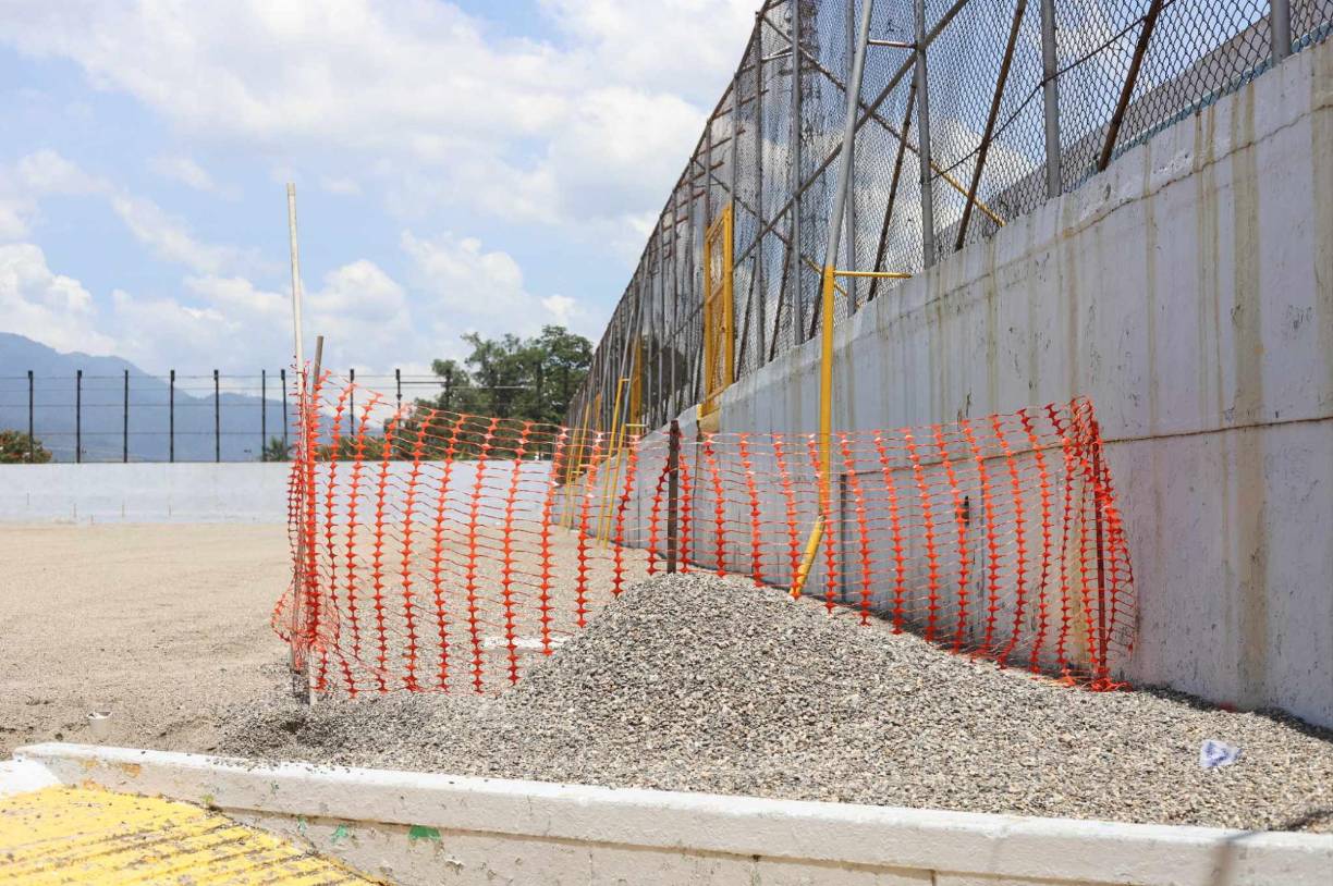 El Estadio Morazán de San Pedro Sula tendrá que esperar por su remodelación. Los trabajos han estado varados desde agosto.